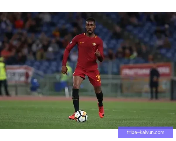 赖斯中场站位持续提升，表现稳健受到球迷关注。